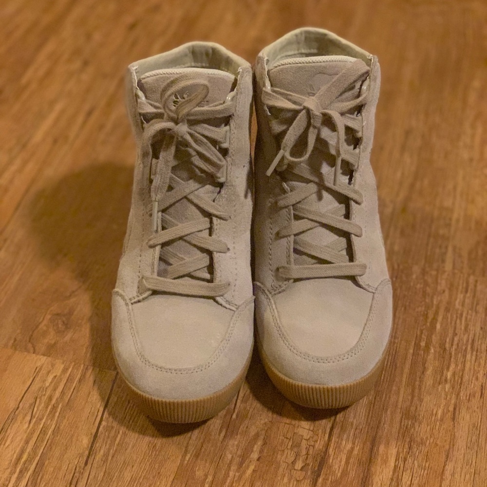 NWOB Sorel Women's Out N About Wedge Boot, Size 8